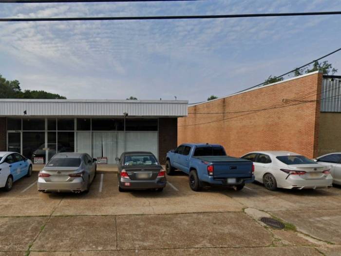 [Commercial Property - 403 Summit]